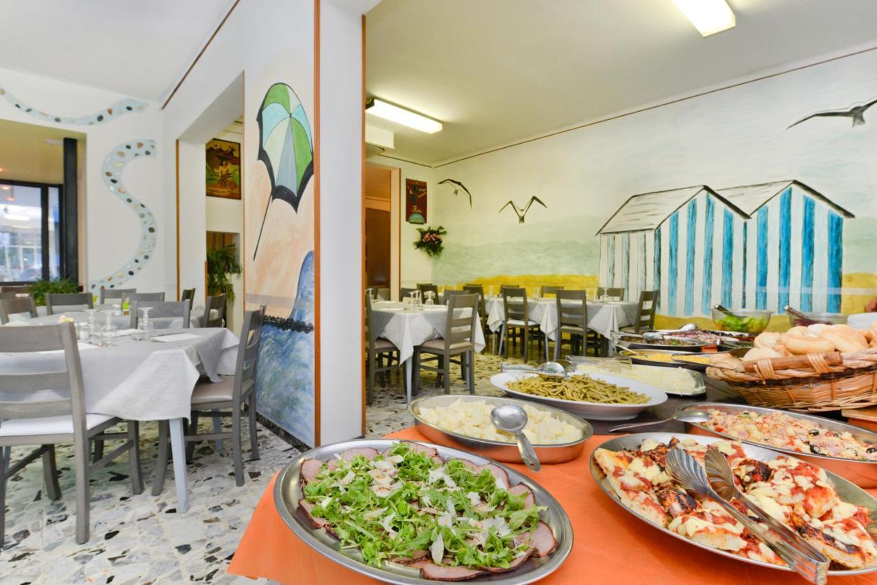 Hotel Flora Capri Cesenatico Luaran gambar